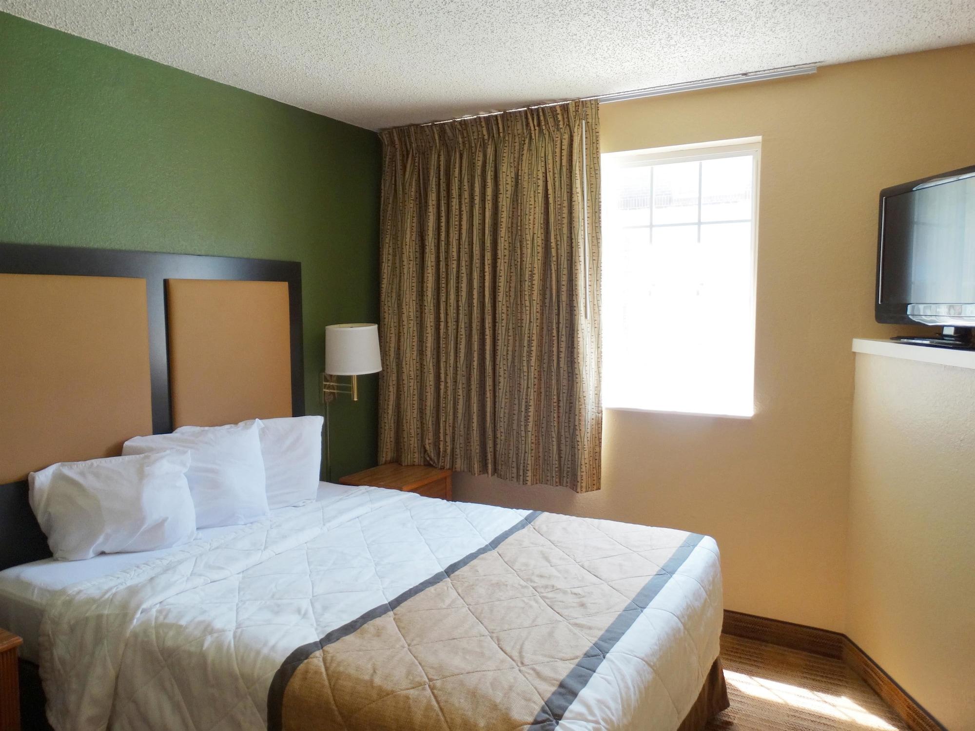 Extended Stay America Select Suites - Orlando - Lake Mary - 1040 Greenwood Blvd Екстер'єр фото