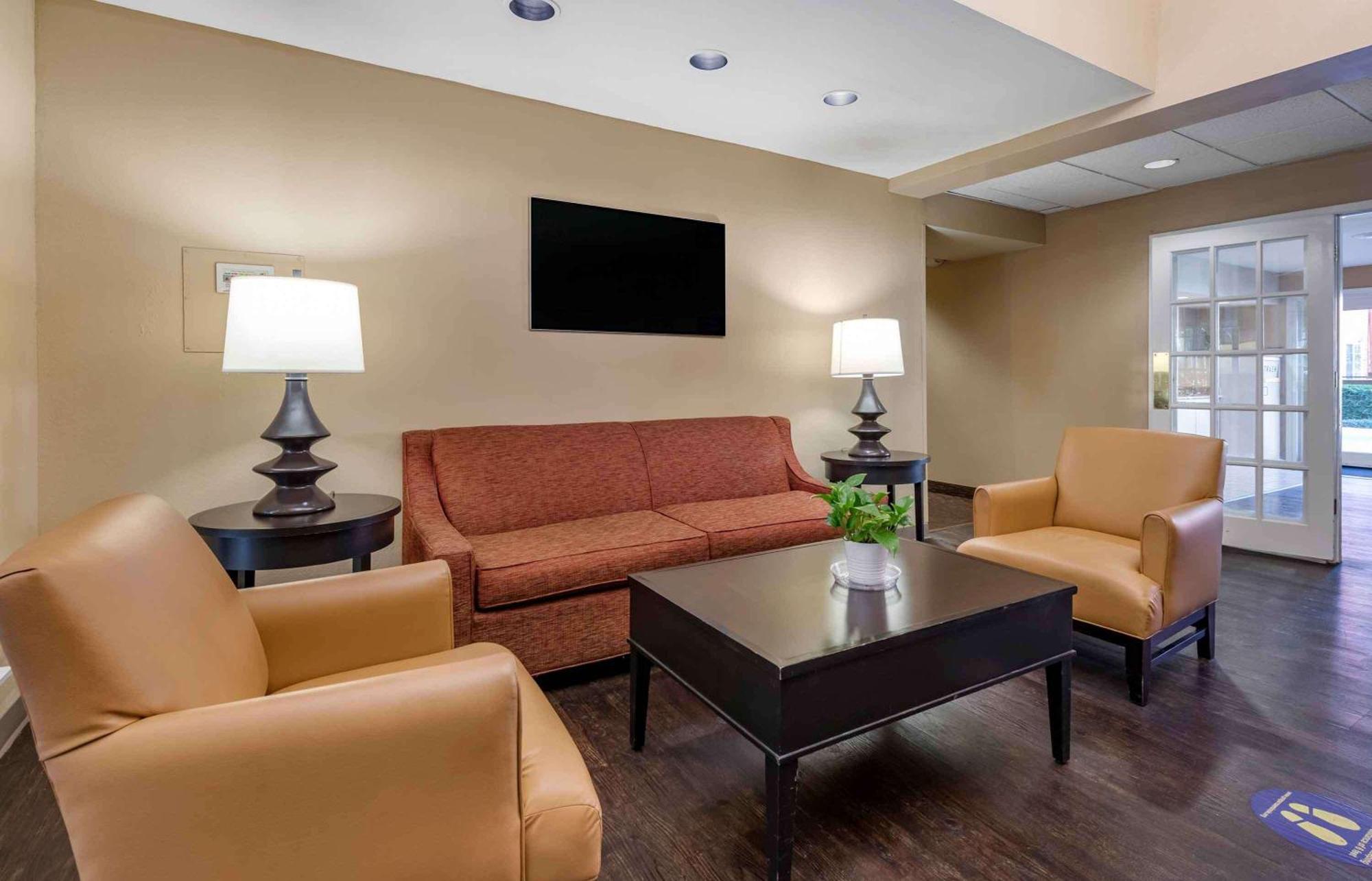 Extended Stay America Select Suites - Orlando - Lake Mary - 1040 Greenwood Blvd Екстер'єр фото