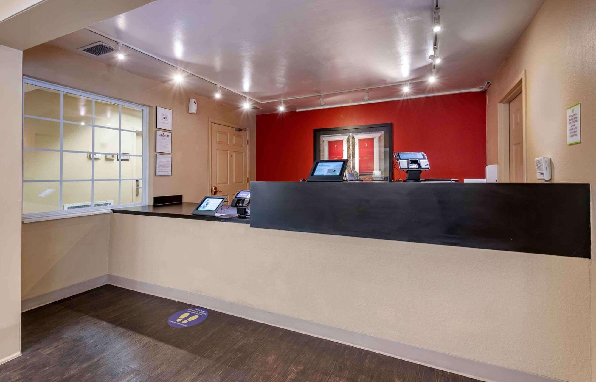 Extended Stay America Select Suites - Orlando - Lake Mary - 1040 Greenwood Blvd Екстер'єр фото