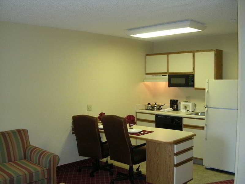 Extended Stay America Select Suites - Orlando - Lake Mary - 1040 Greenwood Blvd Номер фото